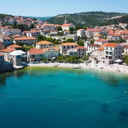 Pepica Daire Postira